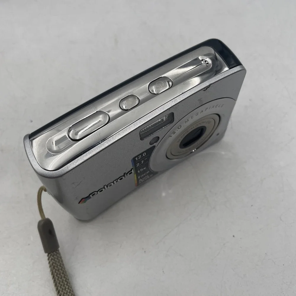 Polaroid i1237 12MP Digital Camera 3X Zoom+New Battery+SD Card-German Text Only